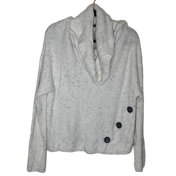 T24 Yet Again white Cowl neck sweater with asymmetrical large brown buttons - Picture 1 of 11